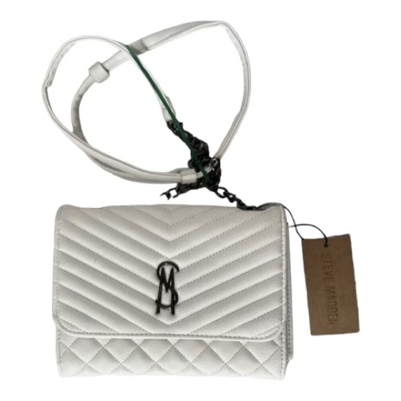 Steve Madden Handbags - NWT Steve Madden White Bnaomi Quilted crossbody bag